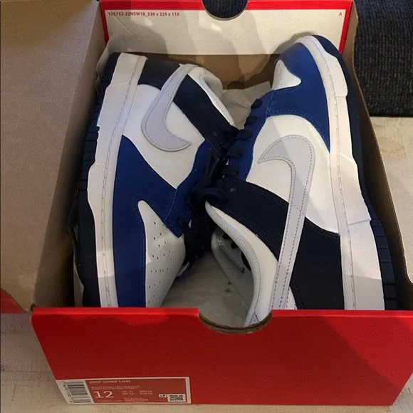 BRAND NEW Nike Men's Dunks Blue and White Low-Top Sneakers - Picture 4 of 4